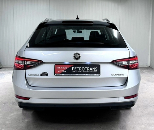 Skoda Superb cena 59900 przebieg: 230000, rok produkcji 2019 z Gliwice małe 742